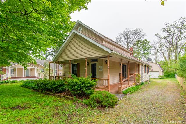 front view picture of 7298 Lester, Lexington, MI. 48450