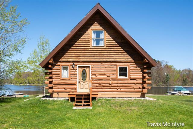 front view picture of 114 Horseshoe Drive, Leroy, MI. 49655