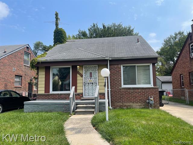 front view picture of 19924 Braile Street, Detroit, MI. 48219