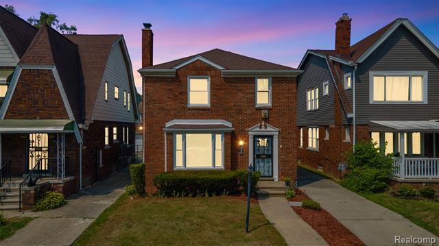 front view picture of 17175 Greenlawn Street, Detroit, MI. 48221