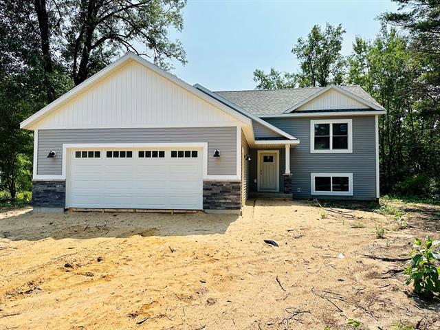 front view picture of 2661 Ezekiel Drive, Muskegon, MI. 49442