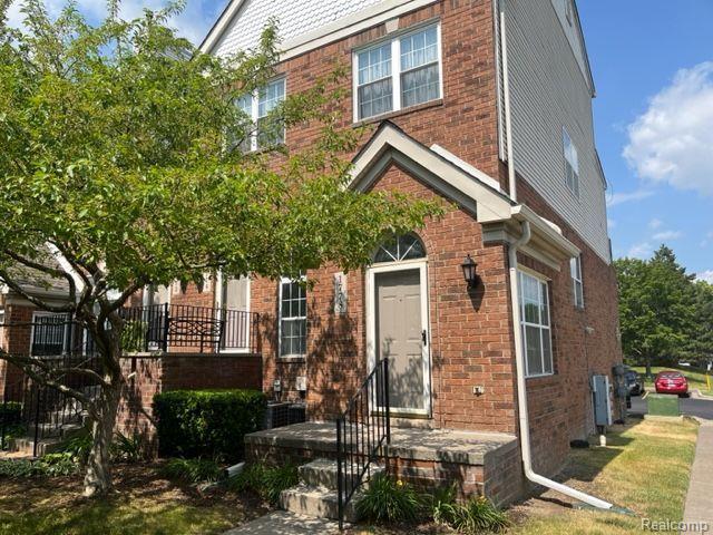 front view picture of 1778 Campau Farms Circle, Detroit, MI. 48207