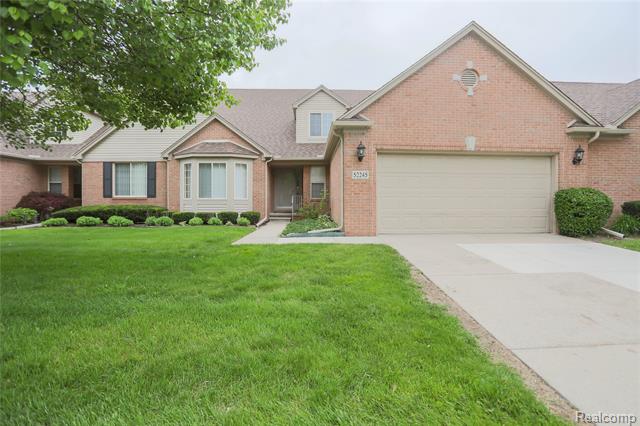 front view picture of 52245 Silvanna Ln, Macomb, MI. 48042
