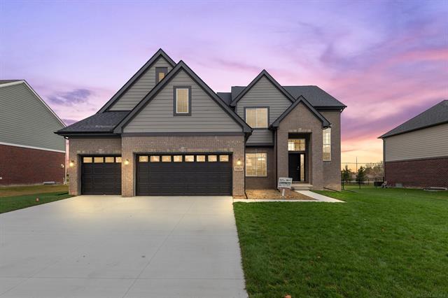 front view picture of 51624 Creek View, New Baltimore, MI. 48051
