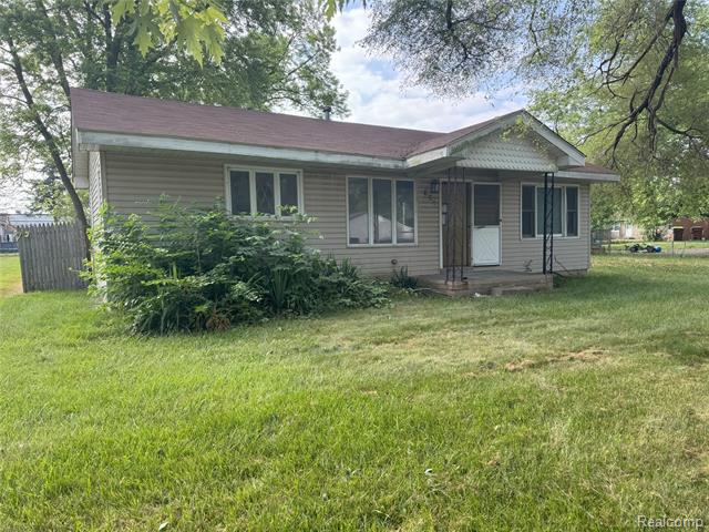 front view picture of 824 Harbor, Monroe, MI. 48162