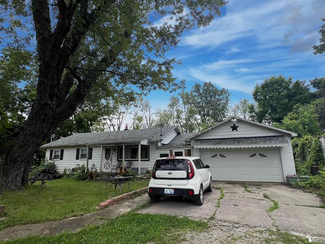 front view picture of 9089 S Telegraph, Temperance, MI. 48182
