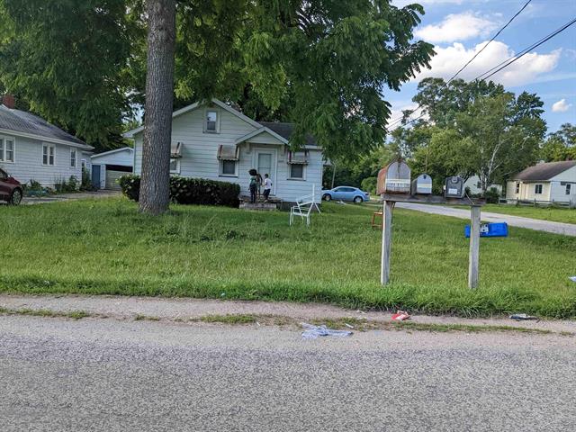 front view picture of 2645 Tatham, Saginaw, MI. 48601