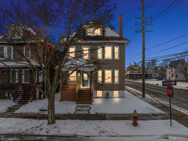 front view picture of 2579 Townsend Street, Detroit, MI. 48214