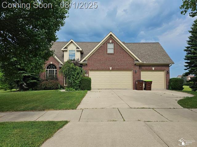 front view picture of 217 Potterstone Drive, Dundee, MI. 48131