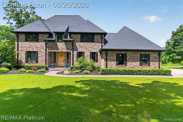 front view picture of 201 Mystic Meadows, Howell, MI. 48843