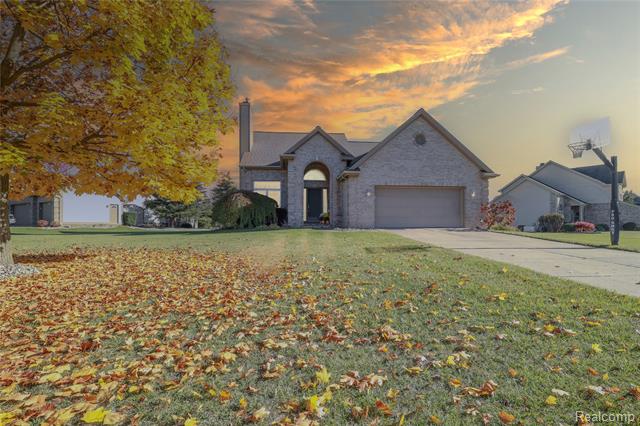 front view picture of 5082 Prestonwood, Flushing, MI. 48433