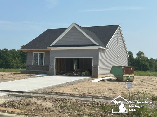 front view picture of 3001 Apple Blossom, Monroe, MI. 48161