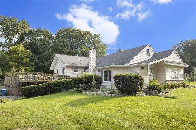 front view picture of 357 E W Ave, Vicksburg, MI. 49097