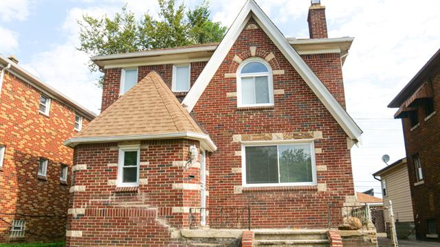 front view picture of 15217 Carlisle Street, Detroit, MI. 48205