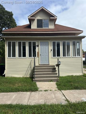 front view picture of 509 S Dewitt Street, Bay City, MI. 48706