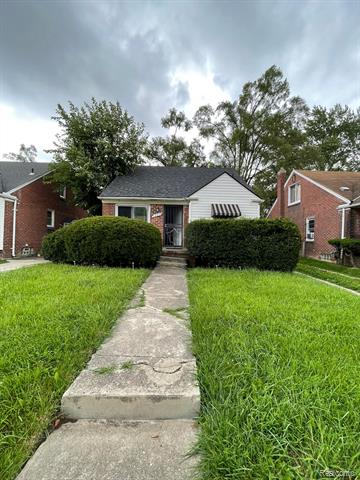 front view picture of 12634 Woodmont Avenue, Detroit, MI. 48227