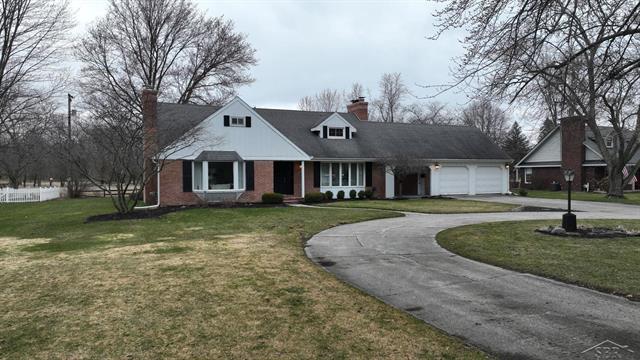 front view picture of 1120 W Walnut, Saint Charles, MI. 48655