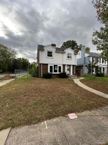 front view picture of 16103 Stahelin Avenue, Detroit, MI. 48219