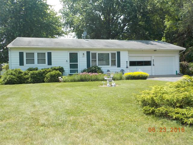 front view picture of 207 Walker Drive, Battle Creek, MI. 49017