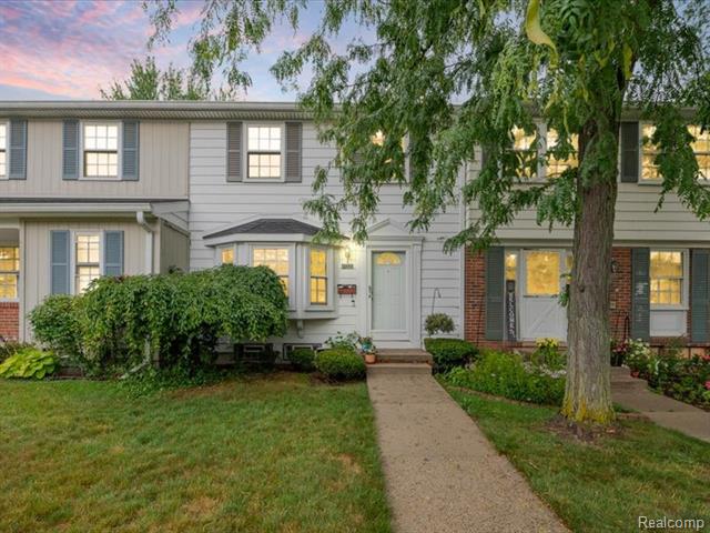 front view picture of 41376 Lehigh Lane, Northville, MI. 48167