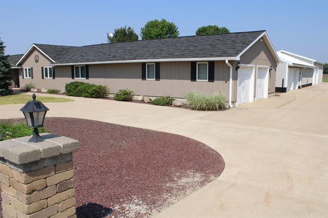 front view picture of 7680 S Warner Avenue, Fremont, MI. 49412