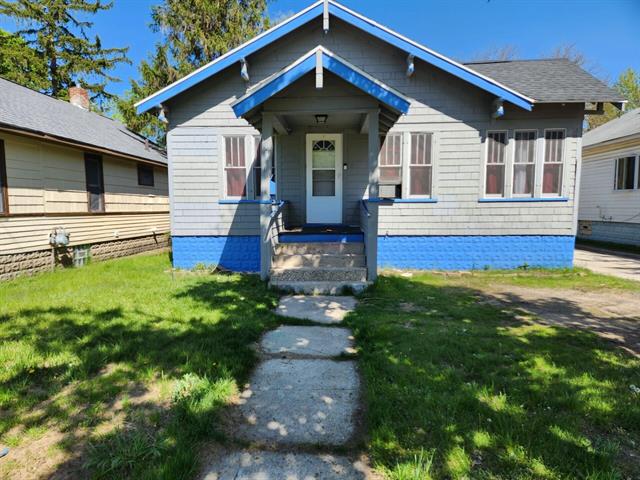 front view picture of 1956 Wood Street, Muskegon, MI. 49442