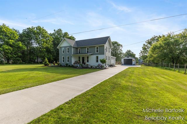 front view picture of 10840 Harvard Avenue Ne, Rockford, MI. 49341