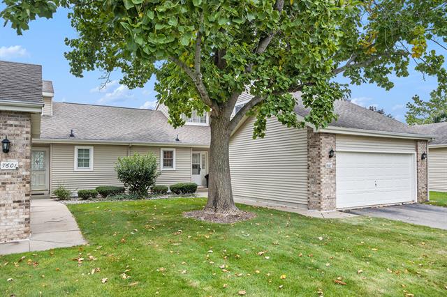 front view picture of 7607 Woodbridge Lane, Portage, MI. 49024