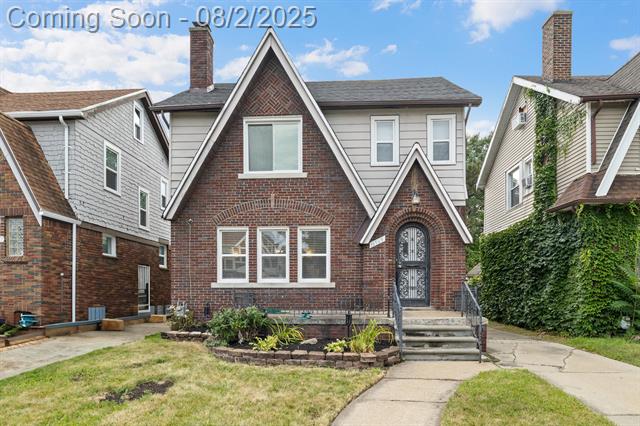 front view picture of 16569 Muirland Street, Detroit, MI. 48221