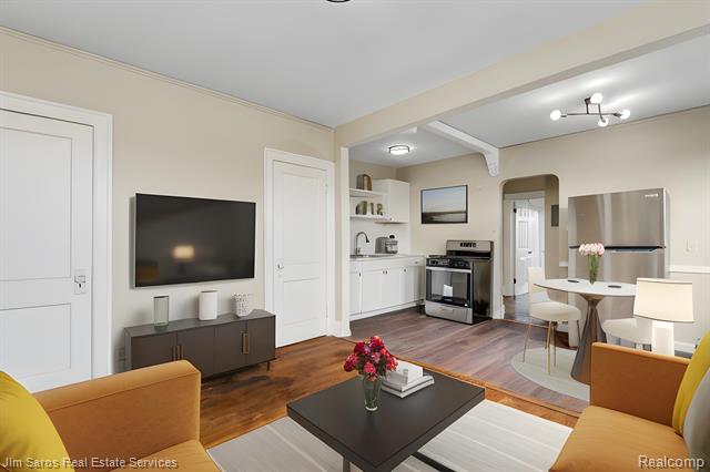 front view picture of 2940 Alter #202 Road, Detroit, MI. 48215