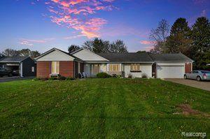 front view picture of 1451 Flushing Road, Flushing, MI. 48433
