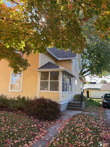 front view picture of 224 Cherry Street, Blissfield, MI. 49228