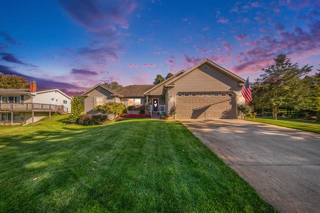 front view picture of 133 Bingham Drive, Brooklyn, MI. 49230