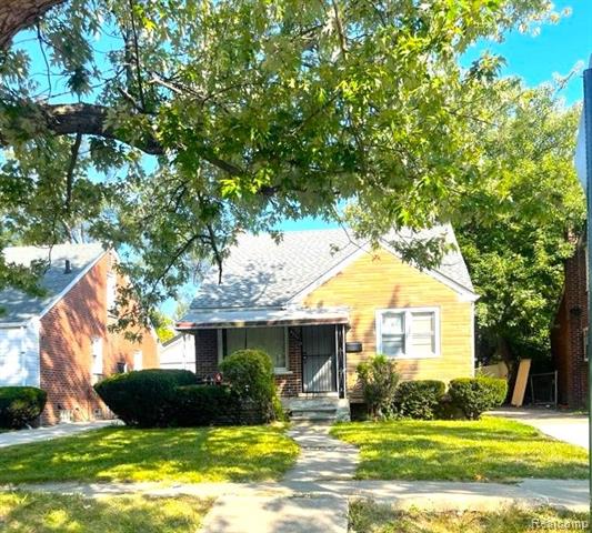 front view picture of 9934 Warwick Street, Detroit, MI. 48228