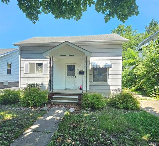 front view picture of 1418 Birney, Saginaw, MI. 48602