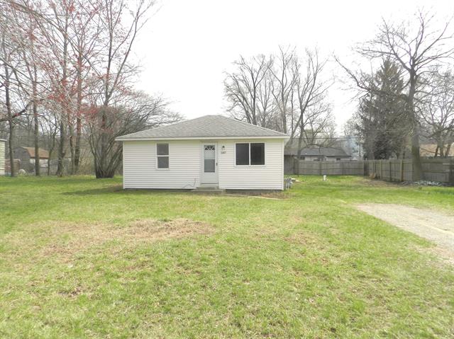 front view picture of 1187 Villa Court, Benton Harbor, MI. 49022