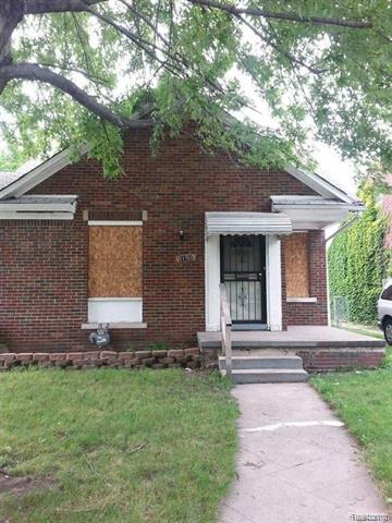 front view picture of 11751 Engleside Street, Detroit, MI. 48205