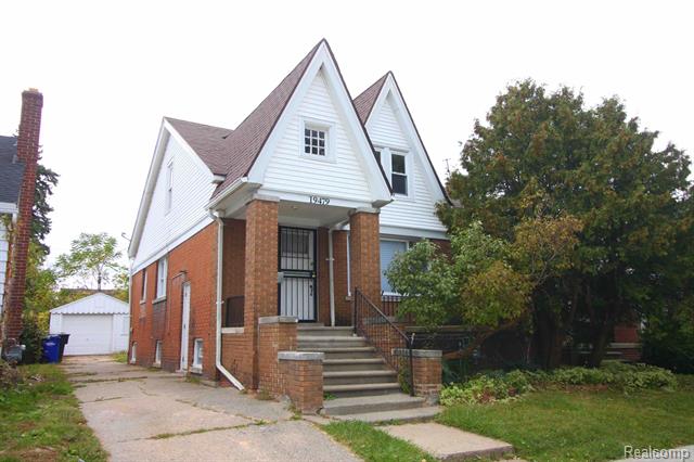front view picture of 19479 Spencer Street, Detroit, MI. 48234