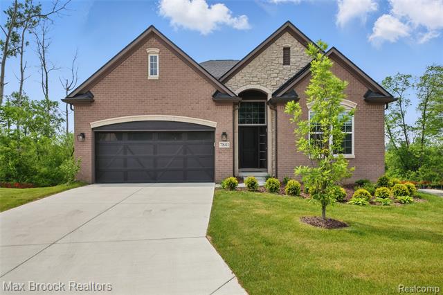 front view picture of 7841 Trailside Court, West Bloomfield, MI. 48323