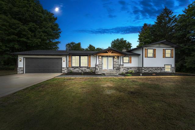 front view picture of 3053 Reed Road, Buchanan, MI. 49107