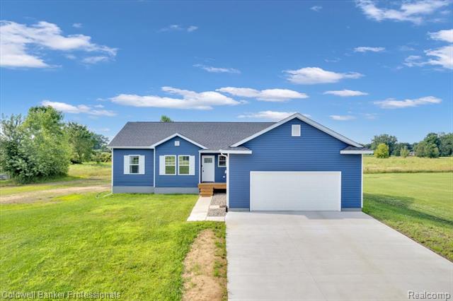 front view picture of 1814 Daley Road, Lapeer, MI. 48446