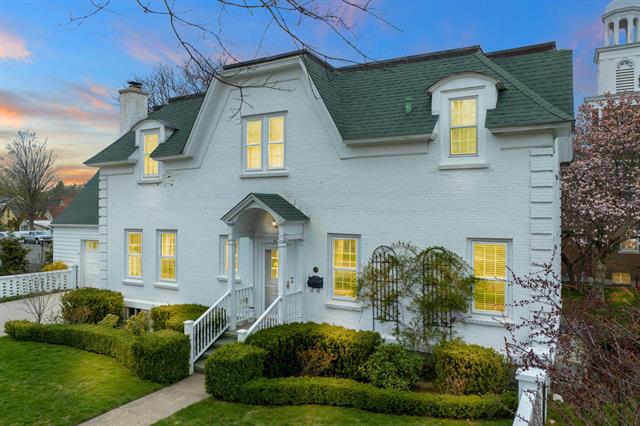 front view picture of 106 Rust Avenue, Big Rapids, MI. 49307