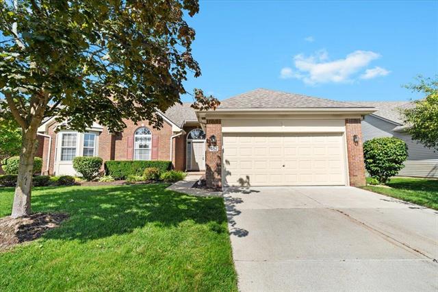 front view picture of 462 Woodhaven Dr, Walled Lake, MI. 48390