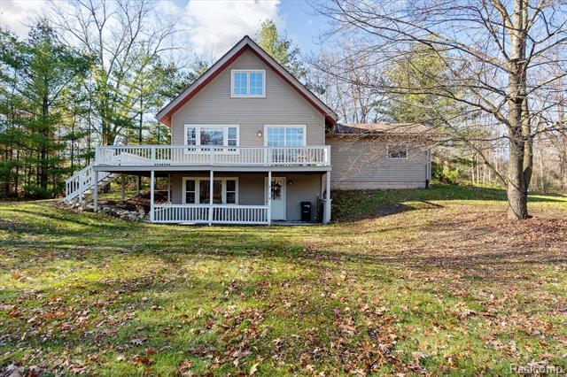 front view picture of 2760 Erin Drive, Metamora, MI. 48455