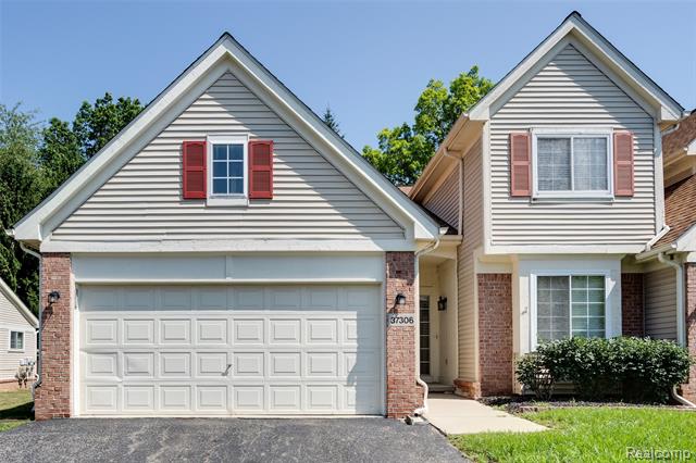 front view picture of 37306 Amhurst Drive, Westland, MI. 48185