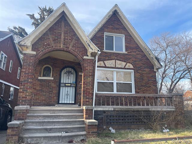 front view picture of 13065 Promenade Street, Detroit, MI. 48213