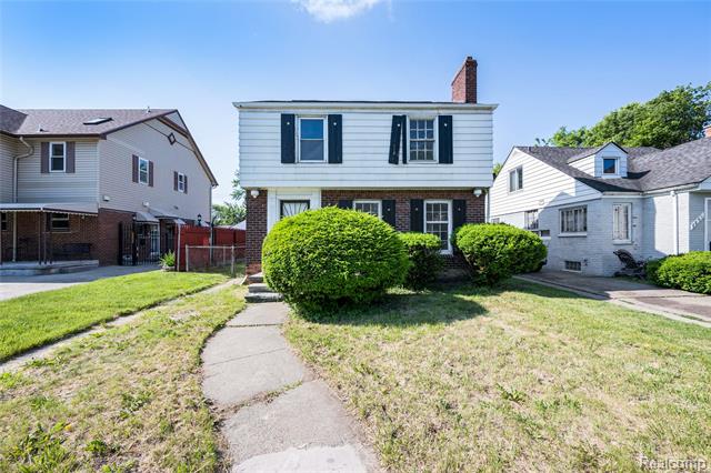 front view picture of 7241 W Outer Drive, Detroit, MI. 48235
