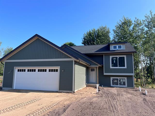 front view picture of 6434 Luda Court, Coopersville, MI. 49404