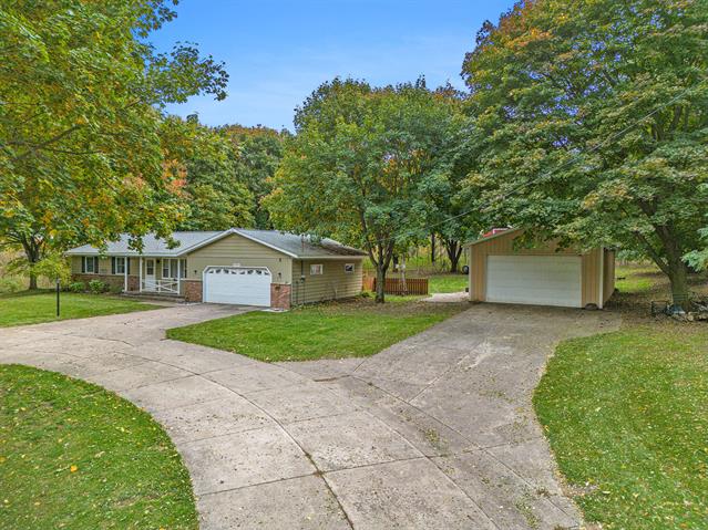 front view picture of 4554 64Th Street Sw, Grandville, MI. 49418