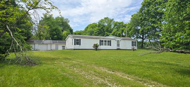 front view picture of 5580 S Meridian, Hudson, MI. 49247